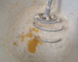 Foto langkah ke 4 dari resep Bolu pisang panggang tanpa mixer.