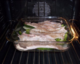 Foto del paso 8 de la receta: Pescadilla al horno con pimientos verdes