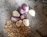 Foto langkah ke 2 dari resep Isian Lemper Ayam Suwir.