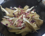 Foto del paso 2 de la receta: Setas con jamón y coco