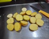 Foto langkah ke 2 dari resep Cheesy Baby Potato.