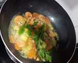 Foto langkah ke 7 dari resep Sup Udang Segar.