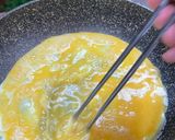 Foto langkah ke 2 dari resep Nasi Goreng Selimut.