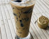 Foto langkah ke 4 dari resep 555. Es Latte Cincau.