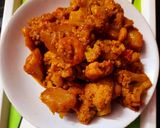 চিংড়ি দিয়ে ফুলকপি আলুর ডালনা(chingri diye fulkopi aloor dalna recipe in Bengali) রেসিপির ধাপ 3 ছবি