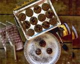 A picture of step 6 of Dark Chocolate cookies with Chocochips and berries on top.