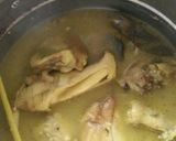 Foto langkah ke 3 dari resep Ayam goreng bumbu kuning (ungkep).