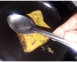 A picture of step 4 of Besan Bread Toast.