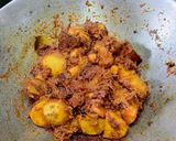 A picture of step 5 of Prawn Masala curry.