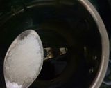 A picture of step 1 of Chocolate cold coffee with ice-cream.