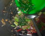 Foto langkah ke 5 dari resep Tumis Timun Tempe Telur.