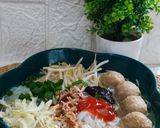Gambar langkah 3 resipi Bihun Bakso Sapi.
