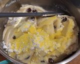 Tejbegríz gombóc 🥛🥚🥛🍊🫐(aszalt vörös áfonyával) recept fázis 3 fotója