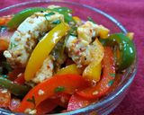 पनीर और कैप्सिकम स्टर फ्राई (Paneer aur capsicum stir fry recipe in Hindi) रेसिपी चरण 4 फोटो