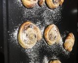A picture of step 4 of Mince pie pinwheels.