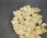 A picture of step 1 of Vegan Apple shake.