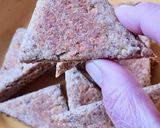 Foto del paso 4 de la receta: Triangulitos de harina integral y queso de búfala 🐃 Bizcochitos materos integrales 🧉Materitos 🧉