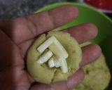 Foto langkah ke 3 dari resep Sweet Potato Balls with Mozza Cheese.