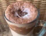 A picture of step 5 of Nutella shake.