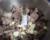Foto langkah ke 2 dari resep Bola Bola Daging Kambing Bumbu Bratwurst.