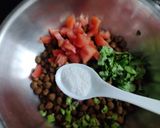 A picture of step 3 of Chana chaat.