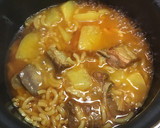 Foto del paso 2 de la receta: Costillejas en salsa con Fideuá