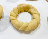 Foto del paso 7 de la receta: Rosquillas de leche en polvo