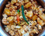 A picture of step 2 of Grilled Cauliflower-Potato Subzi (Airfryer).