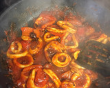 Foto del paso 3 de la receta: Calamares con tomate y pimiento