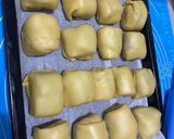 Foto langkah ke 8 dari resep Bolen Pisang Coklat Lumer.