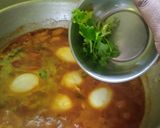 அவித்த முட்டை மற்றும் பணியார முட்டைக் குழம்பு(muttai paniyara kulambu recipe in tamil) ரெசிபி ஸ்டேப் 8 புகைப்படம்