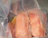 A picture of step 1 of Habatchi Salmon.