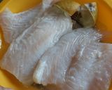 Foto langkah ke 1 dari resep MPASI 1y+ Sup Tomat Ikan Dori.