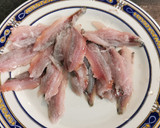 Foto del paso 1 de la receta: Sardinas fritas