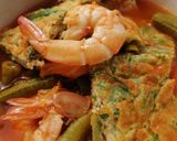 รูปขั้นตอนการทำที่ 3 ของ แกงส้มชะอมกุ้ง🦐
