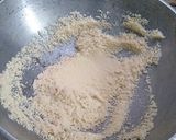 सूजी गुजिया (suji gujiya recipe in hindi) रेसिपी चरण 2 फोटो