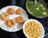 A picture of step 6 of Pani puri.