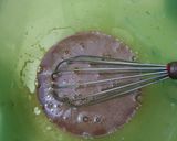 Foto del paso 3 de la receta: Mini torta de algarroba en microondas