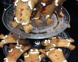 Foto del paso 9 de la receta Gingerbread Man Cookies (Galletas de hombre de jengibre)