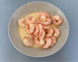 Foto del paso 1 de la receta: KKanpung Saeu (깐풍새우)