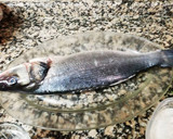 Foto del paso 3 de la receta: Lubina a la sal