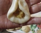 A picture of step 2 of Mong dal kachori.