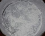 Foto del paso 5 de la receta: Bizcochuelo marmolado con ingrediente sorpresa. ¡Fácil!