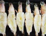 Foto langkah ke 4 dari resep Udang Panggang Bumbu Bawang Keju.