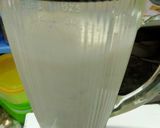 A picture of step 2 of Banana almond (milkshake) 🍻.