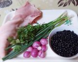 Hình bước làm 1 của món Đuôi HEO hầm đậu đen