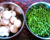 A picture of step 1 of Matar Mushrooms Restaurants Style.