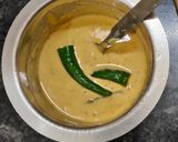 मिर्ची और प्याज़ के पकौड़े (Mirchi aur pyaz ke pakode recipe in Hindi) रेसिपी चरण 3 फोटो