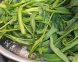 Foto langkah ke 1 dari resep Kangkung Sambal.