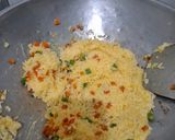 Foto langkah ke 4 dari resep Nasi goreng telur.